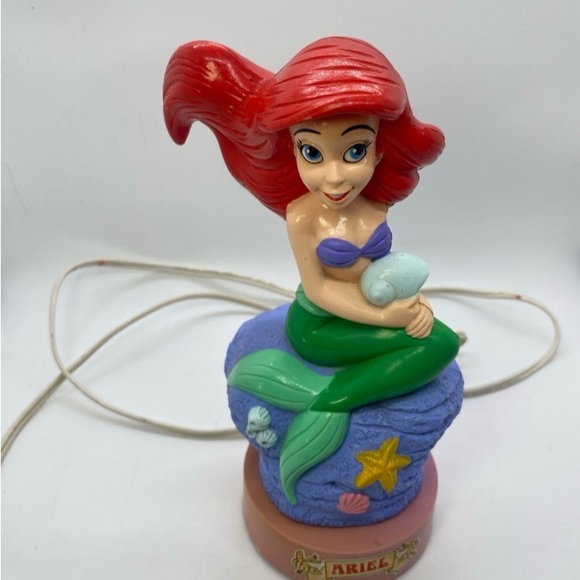 Vintage The Little Mermaid Night Light Lamp, Disney's Ariel Light Up Figure 9” - Picture 8 of 10